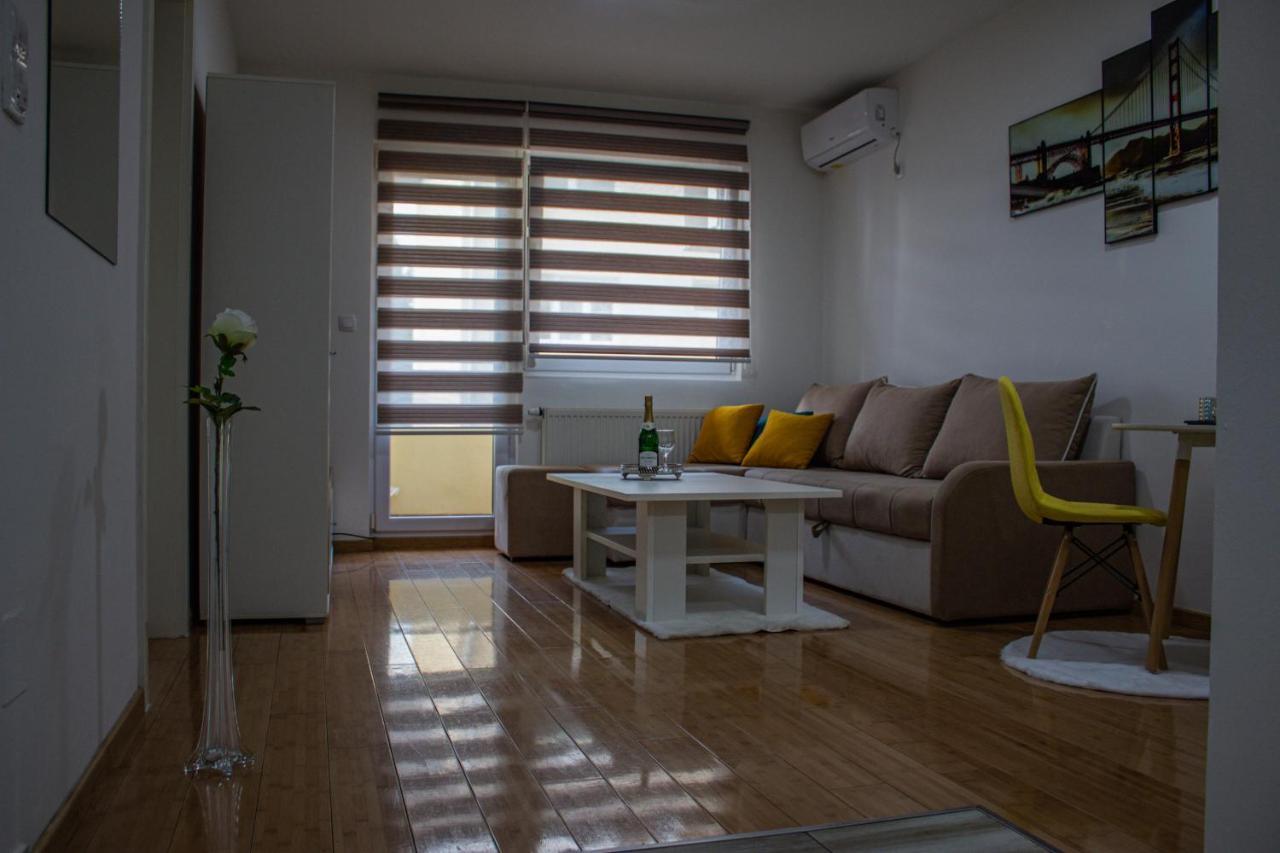 דובוי Apartman Royal 1 מראה חיצוני תמונה